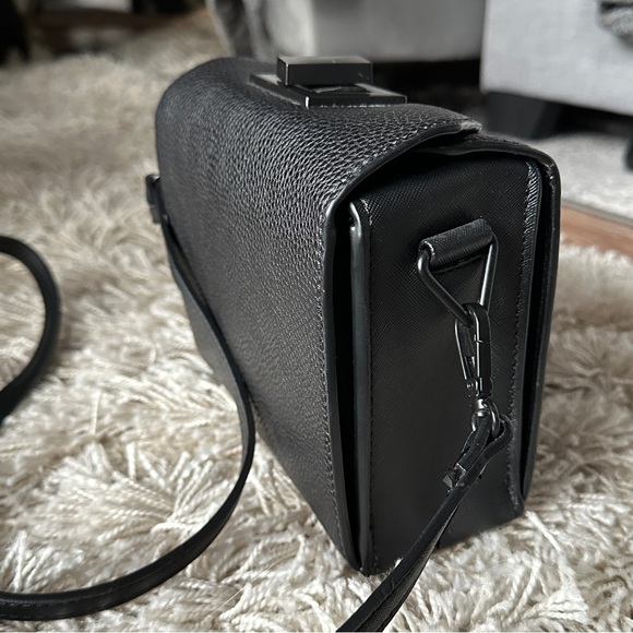 Steve Madden Black Pebble Leather Box Crossbody. NWOT - Picture 6 of 6